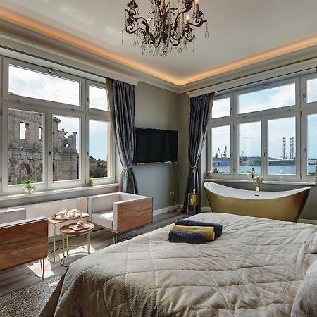 Arena & Seaview Luxurious Residence Πούλα Εξωτερικό φωτογραφία
